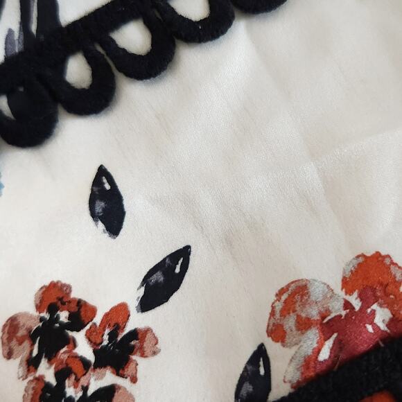 NBD Irene halter lace trim mini shift dress spring bloom floral Size Large NEW - Picture 6 of 10